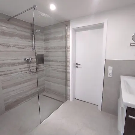 Traumblick - Familienfreundlich - Handwerker Willkommen *